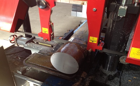 平武卧式带锯床加工时出现明显振荡如何排查？